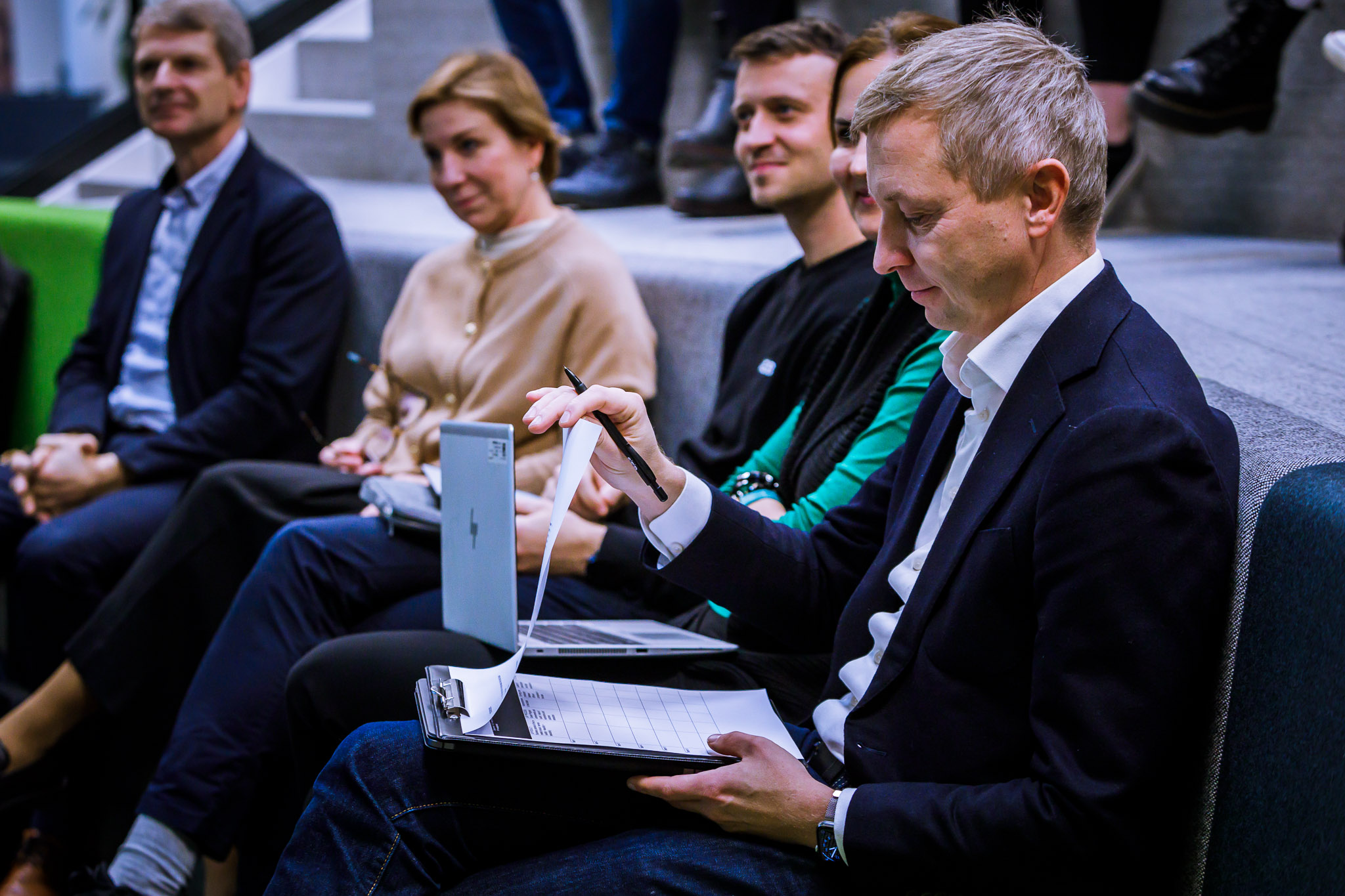 Participants in the audience during an SEB growth-program session